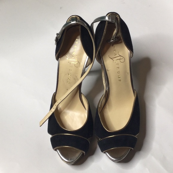 Heels - Picture 2 of 5